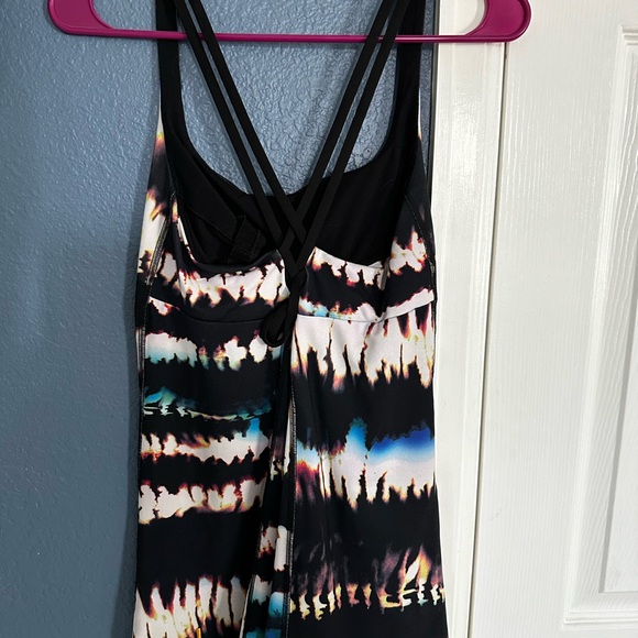 Lucy Activewear Tank w/ Built-In Bra - Picture 2 of 4